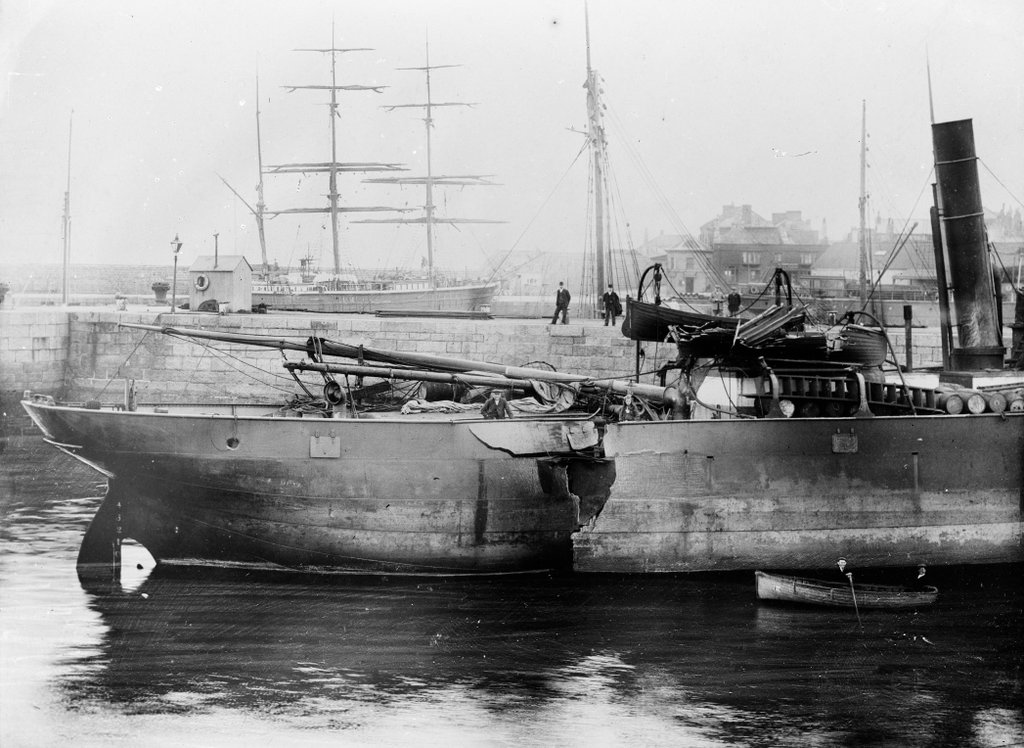 a-starboard-broadside-view-from-the-stern-to-the-funnel-of-the-general