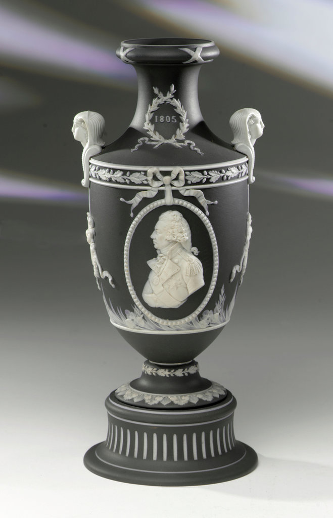 Vase commemorating Vice-Admiral Horatio Nelson (1758-1805)
